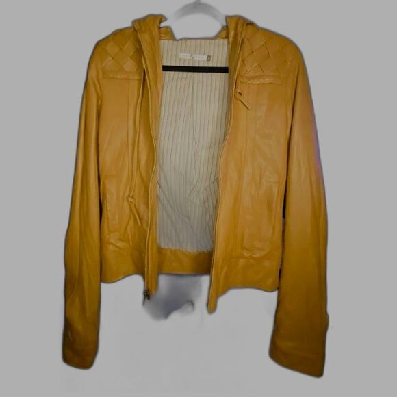 Mike & Chris Crinkled Leather Hoodie "Basket Weave" shoulders/back
-Camel color - Picture 5 of 5